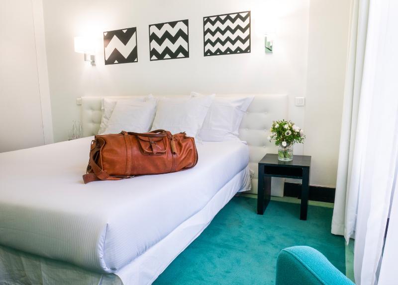 Hotel Rochechouart Paris